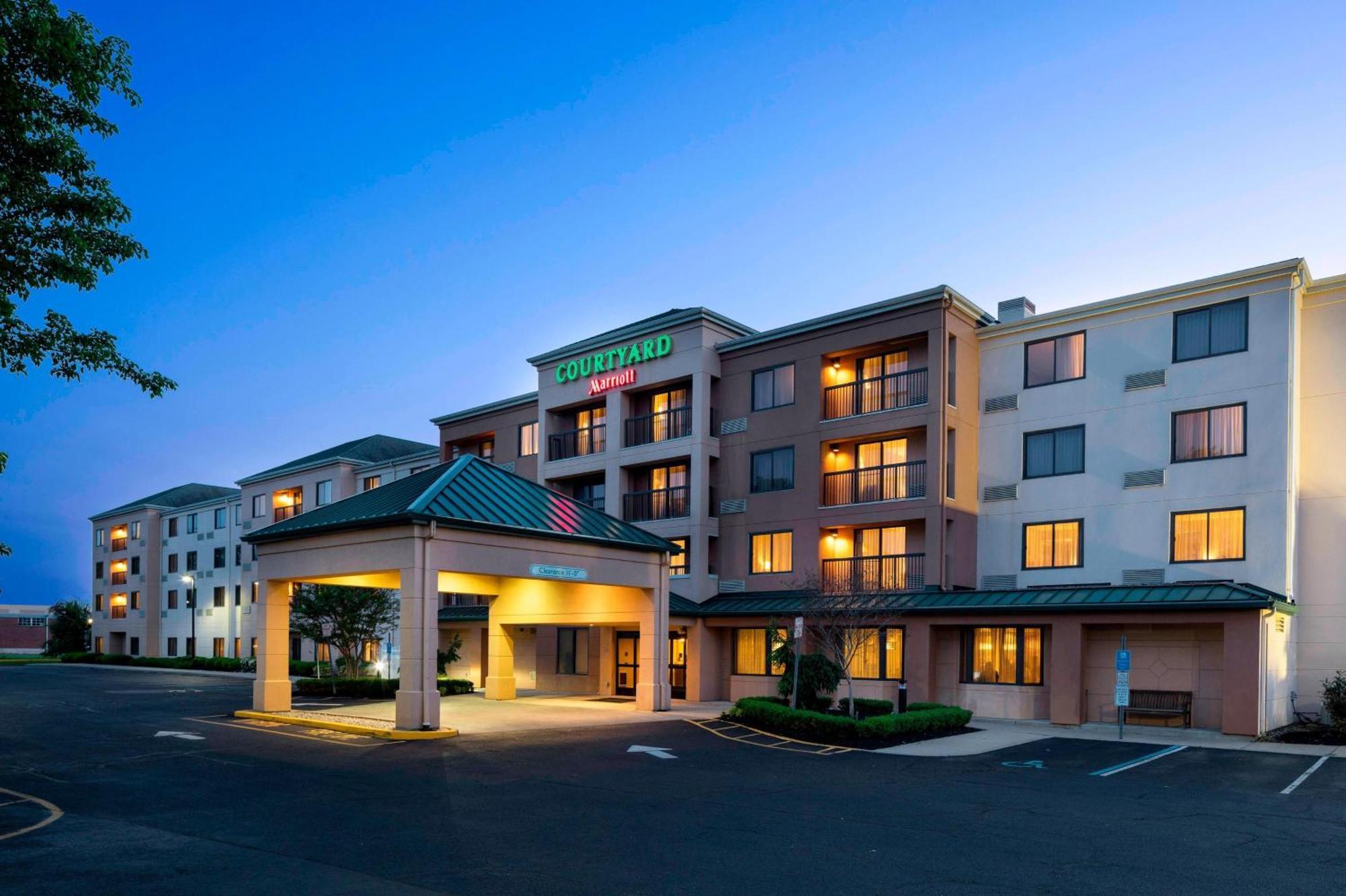 Hotel Courtyard By Marriot Cranbury South Brunswick Exterior foto